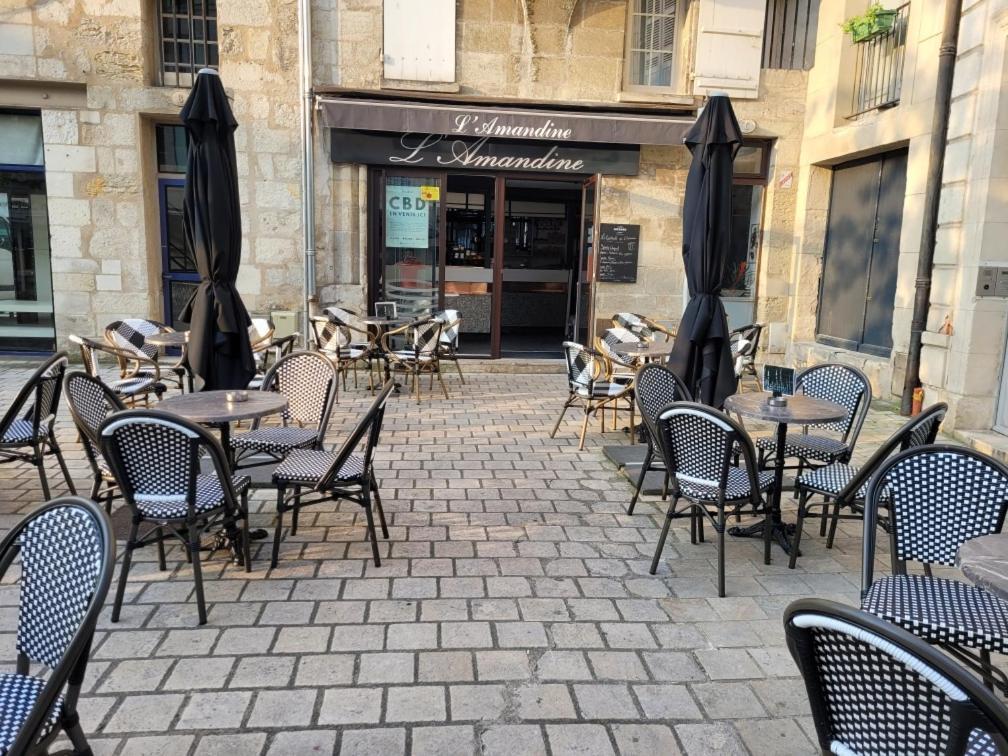 *Les Studios L'Amandine* Perigueux Bagian luar foto